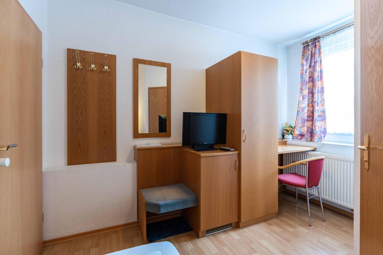 Am Roemerplatz Bed & Breakfast
